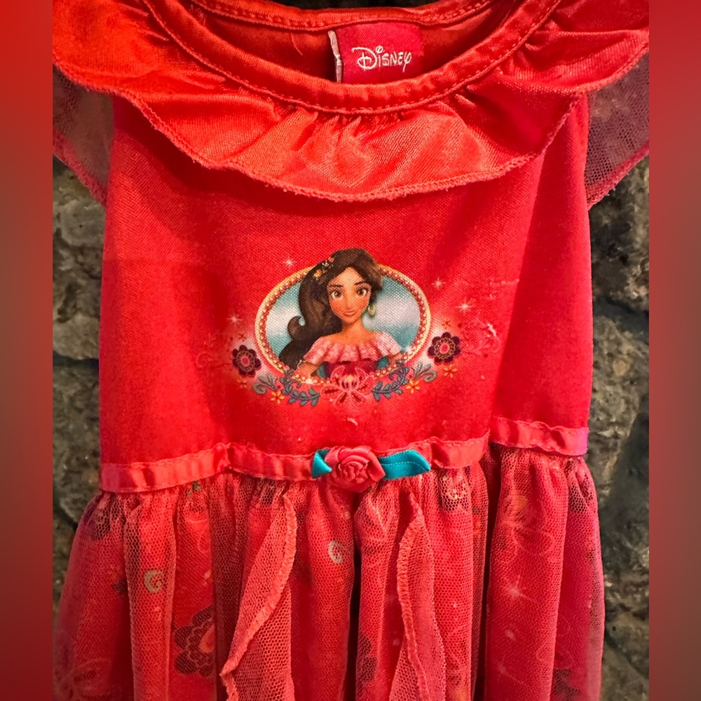 Disney princess Elena dress size 3T. GUC